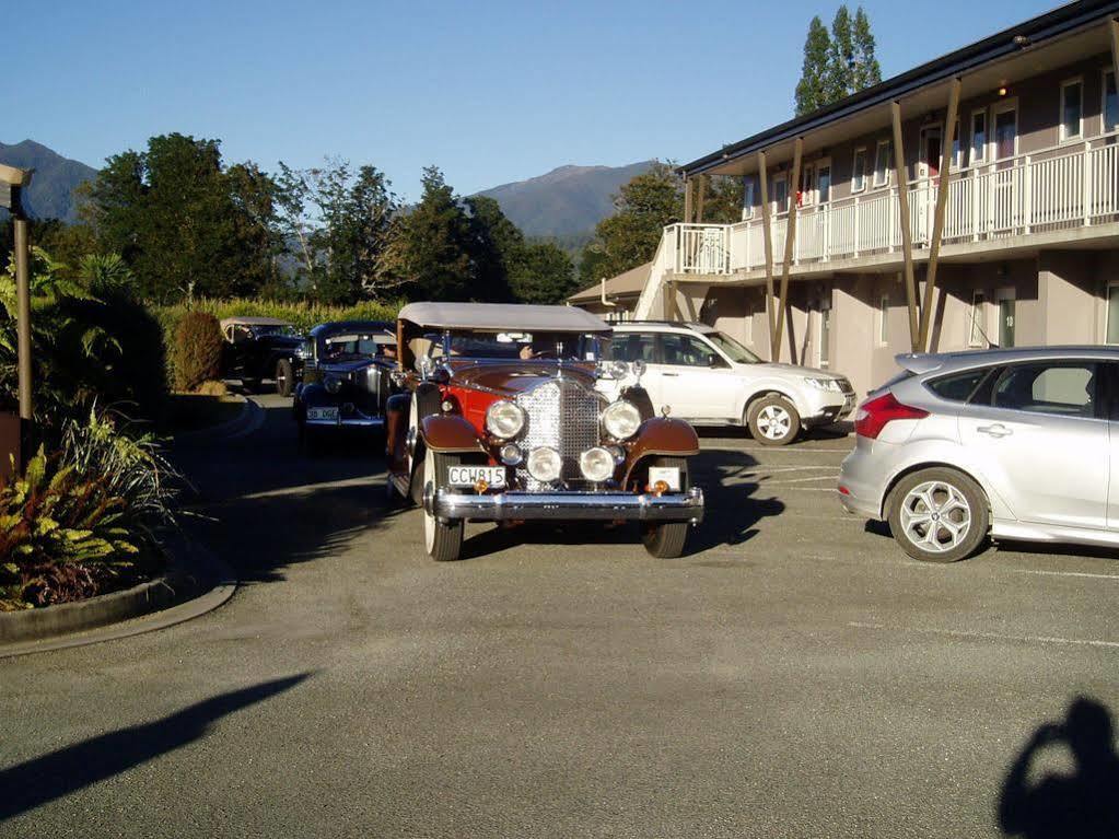モフア モーテルズ タカカ エクステリア 写真